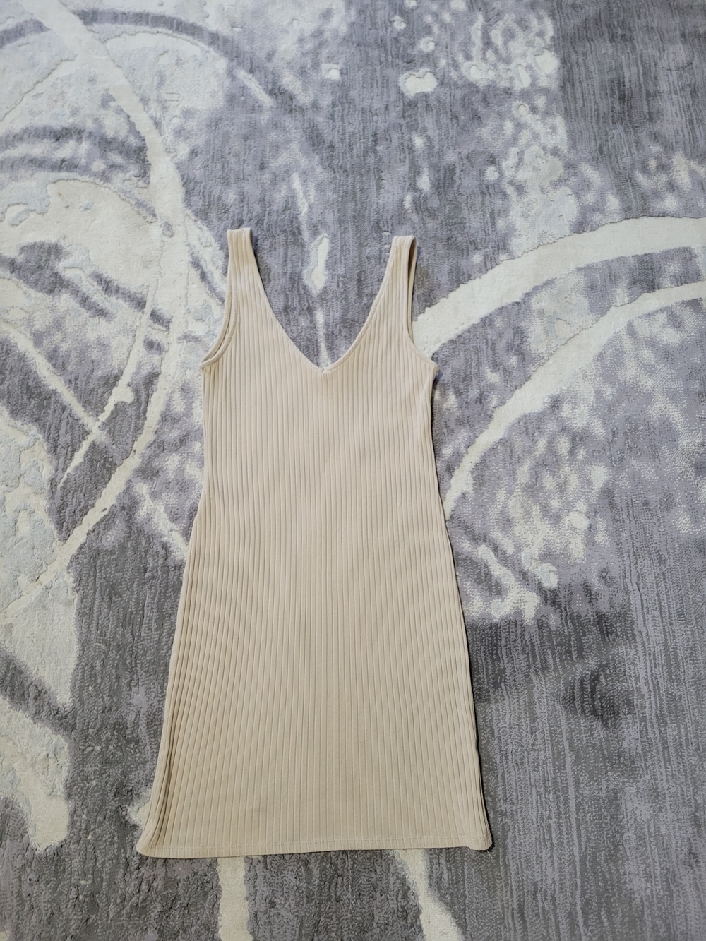 Ribbed V-Neck Dress in Light Beige Size M
